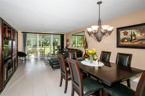 Condominio en venta en Pompano Beach, Florida, 2 dormitorios, 98.85 m2 № 1291258 - foto 7