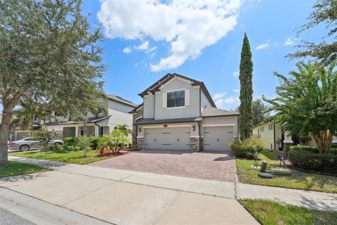 House in Saint Cloud, Florida 3 bedrooms, 240.06 sq.m. № 1335785 - photo 4