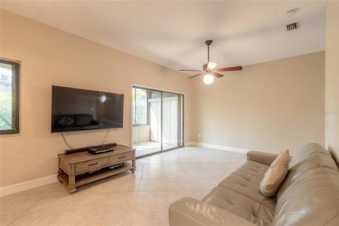 Townhouse in Ponce Inlet, Florida 2 bedrooms, 164.99 sq.m. № 1144365 - photo 12