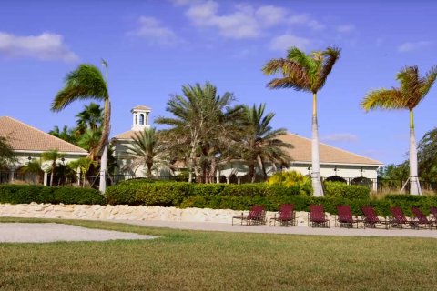 Villa ou maison à vendre à Port St. Lucie, Floride: 4 chambres, 256 m2 № 36975 - photo 12