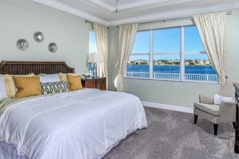 Villa ou maison à vendre à Port St. Lucie, Floride: 4 chambres, 256 m2 № 36975 - photo 3