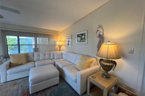 Appartement à louer à North Port, Floride: 2 chambres, 95.13 m2 № 1006112 - photo 10