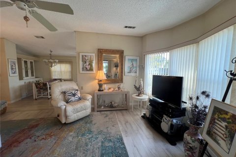 Apartment in North Port, Florida 2 bedrooms, 95.13 sq.m. № 1006112 - photo 12