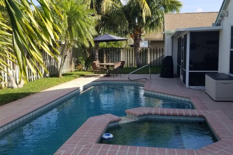 House in Boynton Beach, Florida 4 bedrooms, 163.88 sq.m. № 1116308 - photo 22