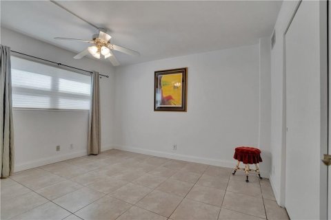 Condominio en venta en Fort Lauderdale, Florida, 2 dormitorios, 120.77 m2 № 171306 - foto 24