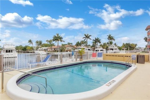 Condominio en venta en Fort Lauderdale, Florida, 2 dormitorios, 120.77 m2 № 171306 - foto 17