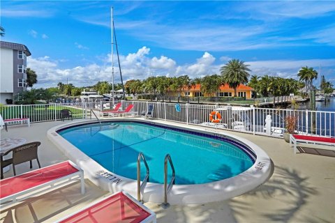 Condominio en venta en Fort Lauderdale, Florida, 2 dormitorios, 120.77 m2 № 171306 - foto 14