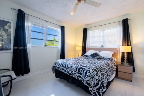 Купить кондоминиум в Норт-Майами-Бич, Флорида 2 спальни, 82.03м2, № 1150718 - фото 14