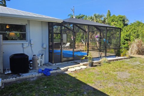 House in Punta Gorda, Florida 2 bedrooms, 128.76 sq.m. № 1123385 - photo 30