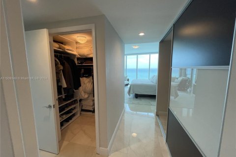 Condo in Sunny Isles Beach, Florida, 4 bedrooms  № 1333508 - photo 19