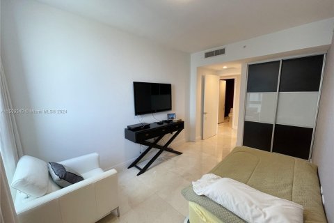 Condo in Sunny Isles Beach, Florida, 4 bedrooms  № 1333508 - photo 30