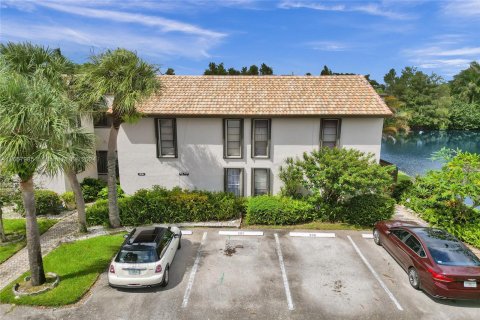 Townhouse in Plantation, Florida 3 bedrooms, 201.6 sq.m. № 1360636 - photo 14