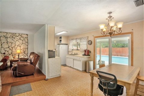 Casa en venta en Lutz, Florida, 5 dormitorios, 182.27 m2 № 1263177 - foto 11