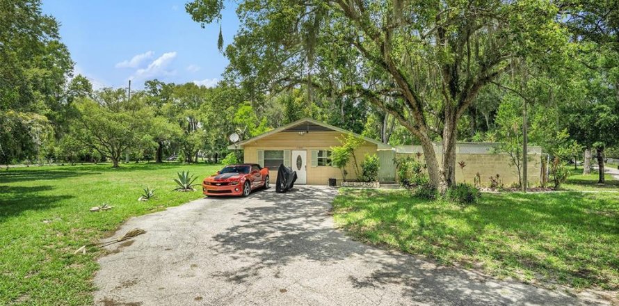 Villa ou maison à Lutz, Floride 5 chambres, 182.27 m2 № 1263177