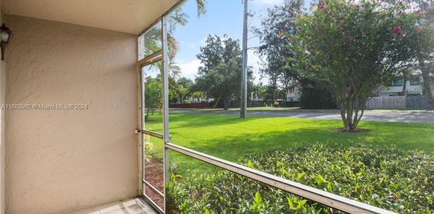 Condo à Davie, Floride, 2 chambres  № 1375882