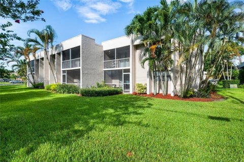 Copropriété à vendre à Davie, Floride: 2 chambres, 85.47 m2 № 1375882 - photo 2