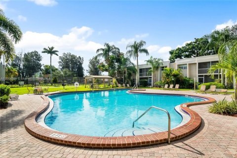 Copropriété à vendre à Davie, Floride: 2 chambres, 85.47 m2 № 1375882 - photo 8