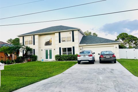 House in Port St. Lucie, Florida 4 bedrooms, 219.99 sq.m. № 1375880 - photo 7