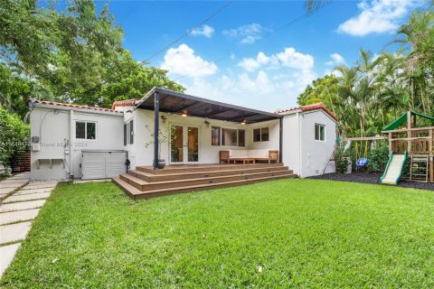 Villa ou maison à vendre à Coral Gables, Floride: 3 chambres, 176.14 m2 № 1360262 - photo 12