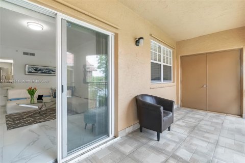 Condominio en venta en Pembroke Pines, Florida, 3 dormitorios, 123.56 m2 № 1389919 - foto 16