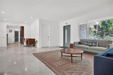 Casa en venta en Coral Gables, Florida, 3 dormitorios, 182 m2 № 1206566 - foto 12