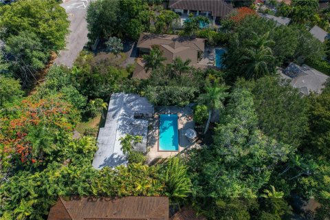 Casa en venta en Coral Gables, Florida, 3 dormitorios, 182 m2 № 1206566 - foto 3