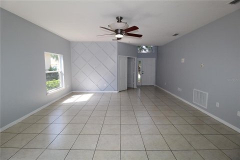 House in Kissimmee, Florida 4 bedrooms, 160.26 sq.m. № 1327292 - photo 4