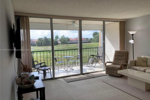 Condominio en venta en Lauderhill, Florida, 2 dormitorios, 98.48 m2 № 1347661 - foto 22