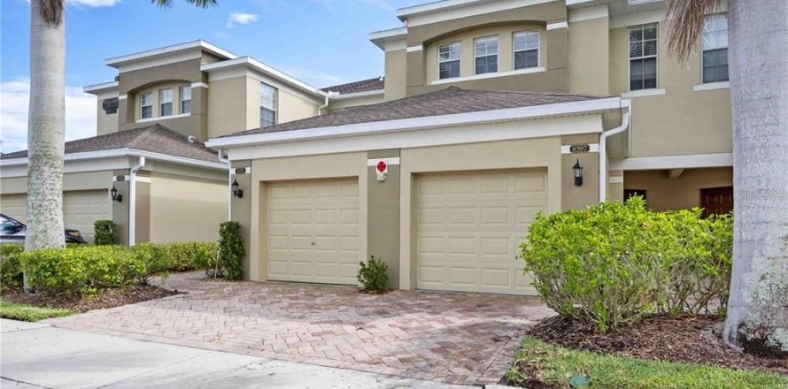 Townhouse in Sarasota, Florida 2 bedrooms, 154.68 sq.m. № 1340922