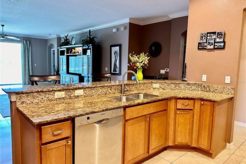 Adosado en venta en Sarasota, Florida, 2 dormitorios, 154.68 m2 № 1340922 - foto 15