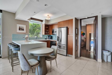 Condo in Miami Beach, Florida, 1 bedroom  № 1146802 - photo 8