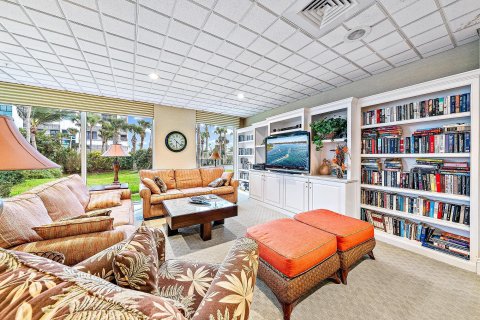 Copropriété à vendre à Hutchinson Island South, Floride: 3 chambres, 207.64 m2 № 833025 - photo 10