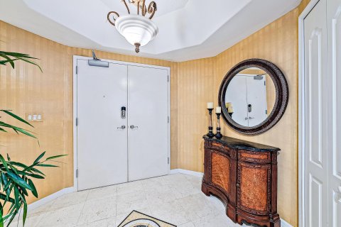 Condominio en venta en Hutchinson Island South, Florida, 3 dormitorios, 207.64 m2 № 833025 - foto 23