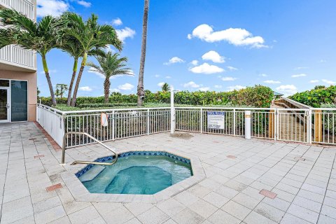 Condominio en venta en Hutchinson Island South, Florida, 3 dormitorios, 207.64 m2 № 833025 - foto 14