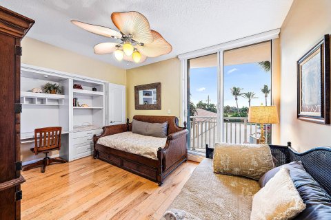 Condominio en venta en Hutchinson Island South, Florida, 3 dormitorios, 207.64 m2 № 833025 - foto 25