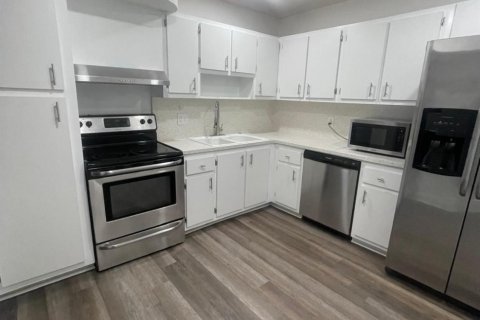 Condo in Lauderhill, Florida, 3 bedrooms  № 1142289 - photo 24