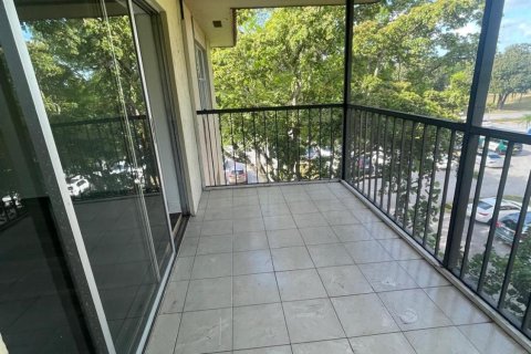 Copropriété à vendre à Lauderhill, Floride: 3 chambres, 126.35 m2 № 1142289 - photo 12