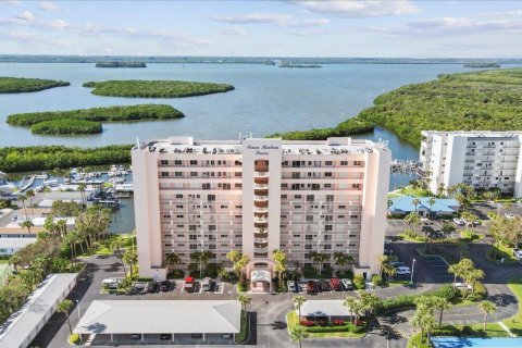 Condominio en venta en Hutchinson Island South, Florida, 2 dormitorios, 114.27 m2 № 1146689 - foto 1