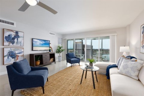 Condo in Treasure Island, Florida, 2 bedrooms  № 1359397 - photo 3