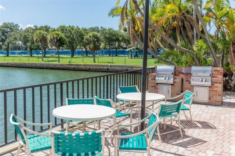 Condominio en venta en Treasure Island, Florida, 2 dormitorios, 98.01 m2 № 1359397 - foto 29