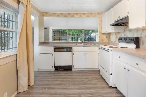 Villa ou maison à vendre à Tampa, Floride: 1 chambre, 65.77 m2 № 1308697 - photo 13