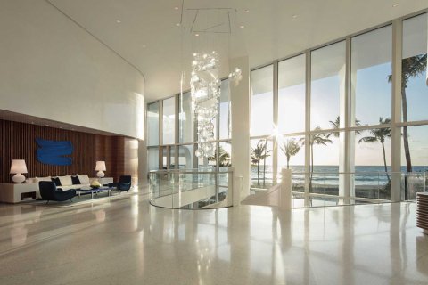 Penthouse in JADE SIGNATURE in Sunny Isles Beach, Florida 6 bedrooms, 853 sq.m. № 33893 - photo 4