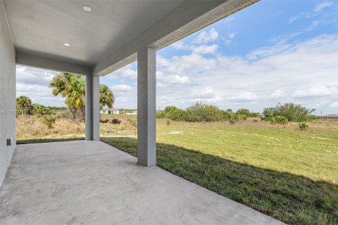 Villa ou maison à vendre à LaBelle, Floride: 4 chambres, 154.4 m2 № 1238361 - photo 4