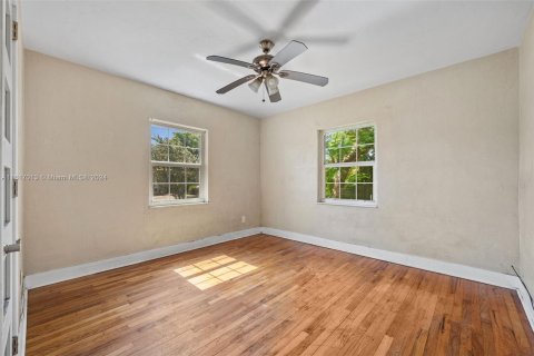 Casa en venta en West Miami, Florida, 3 dormitorios, 107.21 m2 № 1238359 - foto 11