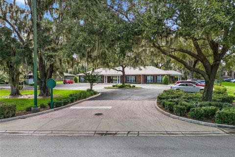 Immobilier commercial à vendre à Ocala, Floride: 738.39 m2 № 806381 - photo 1