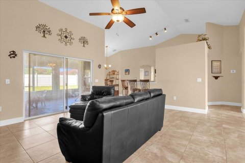 Casa en venta en Saint Cloud, Florida, 4 dormitorios, 212.84 m2 № 1349651 - foto 13