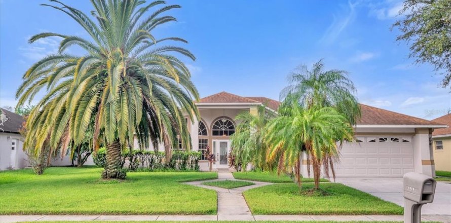 Villa ou maison à Saint Cloud, Floride 4 chambres, 212.84 m2 № 1349651