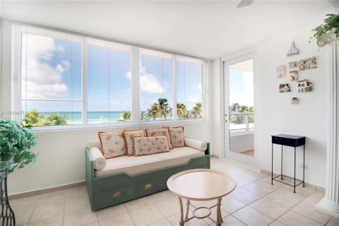 Copropriété à vendre à Miami Beach, Floride: 2 chambres, 124.49 m2 № 1270312 - photo 7