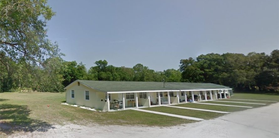 Commercial property in Davenport, Florida 276.48 sq.m. № 1338969