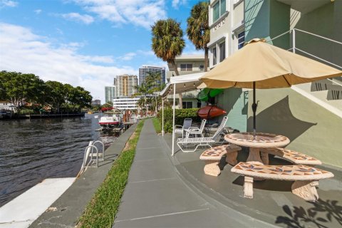 Condo in Fort Lauderdale, Florida, 1 bedroom  № 977039 - photo 14